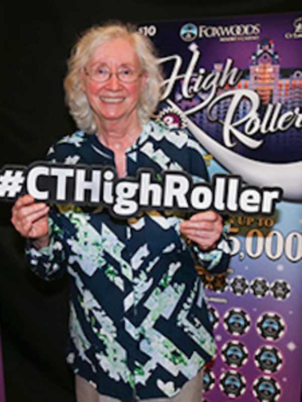 Trumbull Woman Wins High Roller Trip To Foxwoods On 'Losing' Lottery Ticket