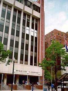 State Police Investigate Courthouse Shooting In Bridgeport