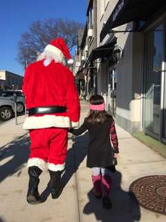 Santa, Singers, Tree Lighting Deliver Holidays To Bronxville
