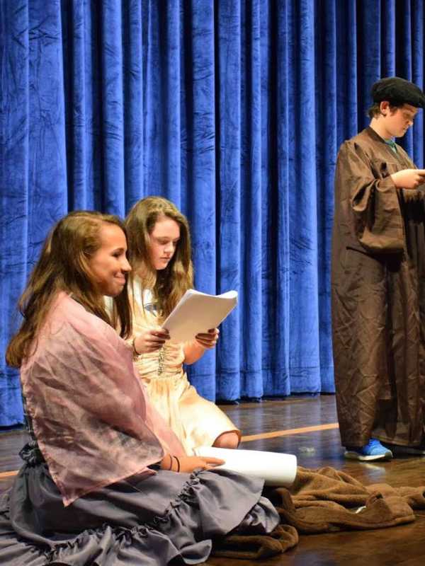 Bronxville Students Act Out Shakespeare Play to Analyze Language