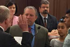 Bruce Packer Sworn In As New Mayor Of Glen Rock
