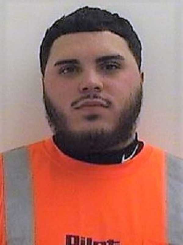 Mahwah Pump Jockey Took Pics Of Driver's Credit Cards, Bought $1,370 In Jewelry, Police Charge