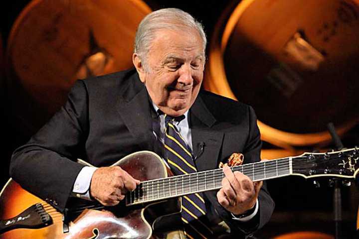 Mahwah Museum Organizes Guitar Celebration, Auctions Notable Guitars