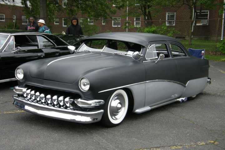 Weekend Car Show Benefits Elmwood Park Ambulance Squad