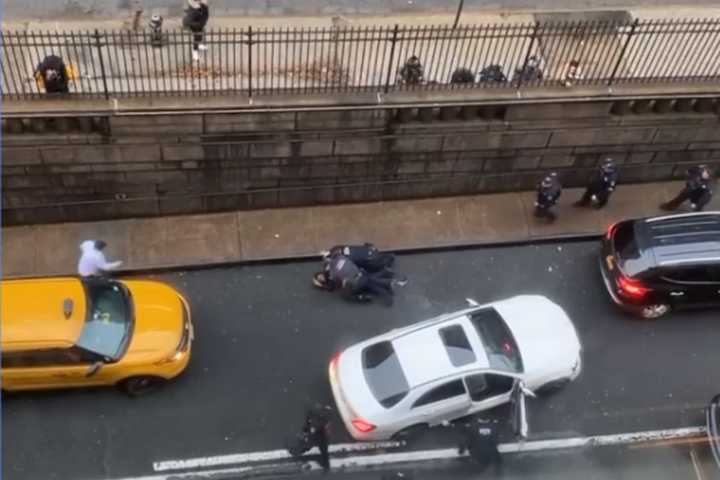 Fleeing Driver Nearly Hits Police In Mad Chase Through Holland Tunnel From NYC To NJ And Back