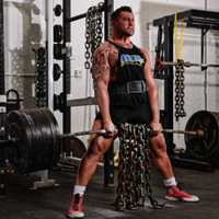 <p>Chris Dell Fave dead-lifts nearly 500 pounds in Bergen County Barbell on Broadway.</p>