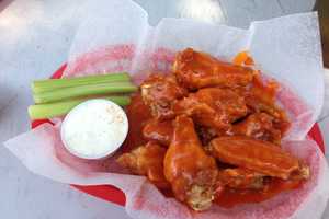 Restaurant With 2 CT Locations Wins National 'Best Traditional Hot Wing' Award