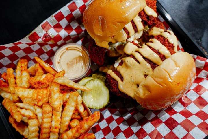 Slappin Chick, located in Hicksville at 19 North Broadway, opened in late December 2022, serving up Nashville style hot chicken.