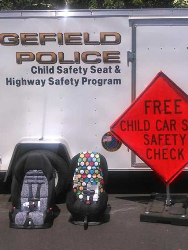 Ridgefield Police Offer Car Seat Clinic At Prospector Theater