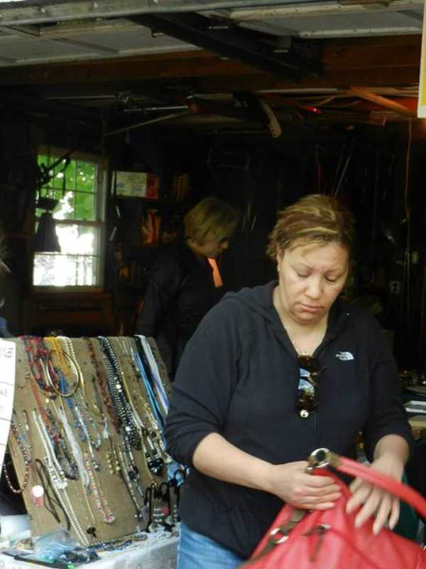 Pleasantville Tag Sale Benefits Hudson Chorale