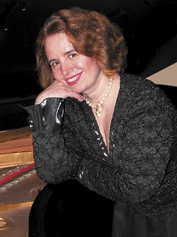 St. Therese Church in Cresskill Presents Christina Kiss