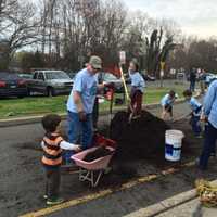 <p>Members of Cub Scout Pack 88 did a little spring cleaning for Earth Day 2017.</p>