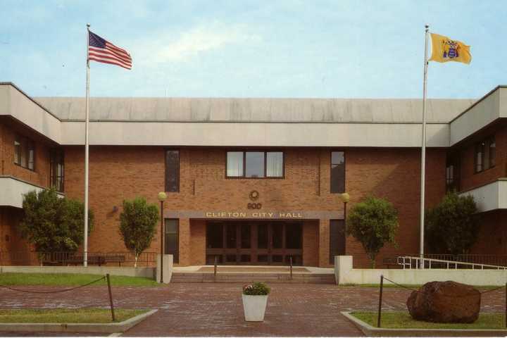 Congregation Sues Clifton Over Reduction In Temple Size