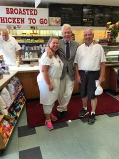 Beloved Former Owner Of Scarsdale Deli Dies