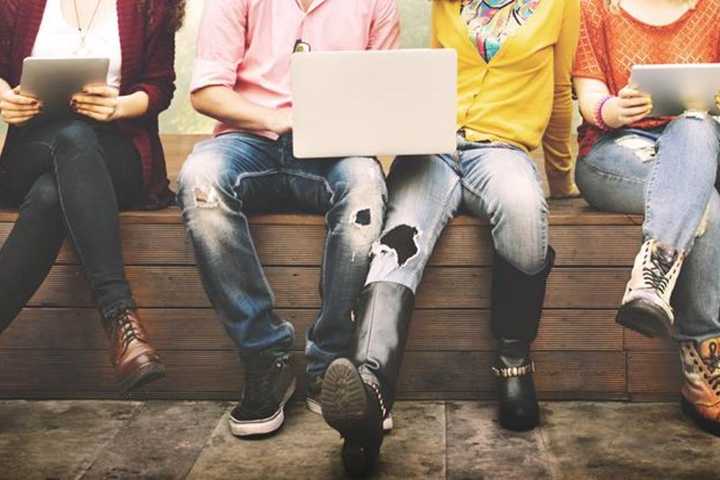 Trumbull Library Offers Talk 'How To Fund College Without Going Broke'