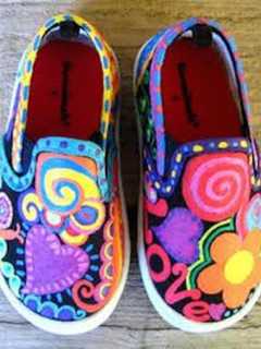 Kids Can Customize Their Kicks At The Darien Arts Center