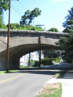 NYC 'High Line' Inspires Idea For Pelham RR Bridge