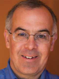 Columnist David Brooks Kicks Off Manhattanville Castle 2016 Conversations