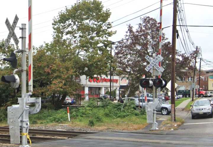 Van Winkle Avenue railroad crossing, Garfield