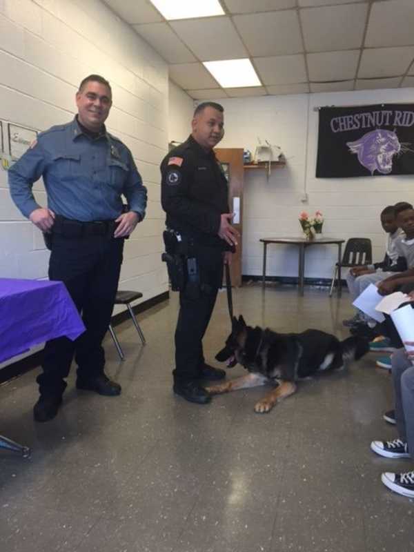 Ramapo Officers, Canine Partner Visit Chestnut Ridge MS