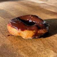Hudson Valley Cafe Serving Up Fresh-Fried Doughnuts