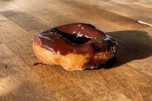 Ulster County Cafe Serving Up Fresh-Fried Doughnuts