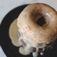 <p>A popular The Difference Baker doughnut is reminiscent of those found at Kripsy Kreme—minus the nuts and other food allergens.</p>