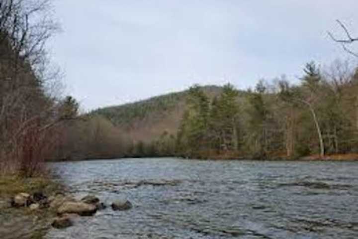 Search Continues For Two Men In Their 20s Who Disappeared Underwater In New Milford River