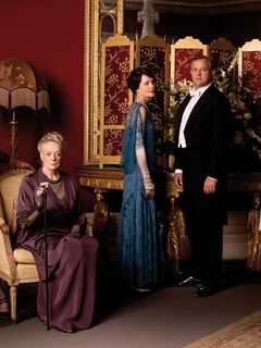 Lady Caitlin Augusta From 'Downton Abbey' Giving Free Chat In Stratford
