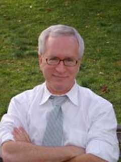 Scholar Neil Baldwin Visits Meadowlands Museum