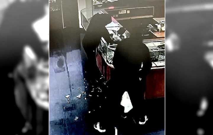 Screenshot from video of burglary at Jewelry Exchange on Route 4 in Paramus on Thursday, March 23.