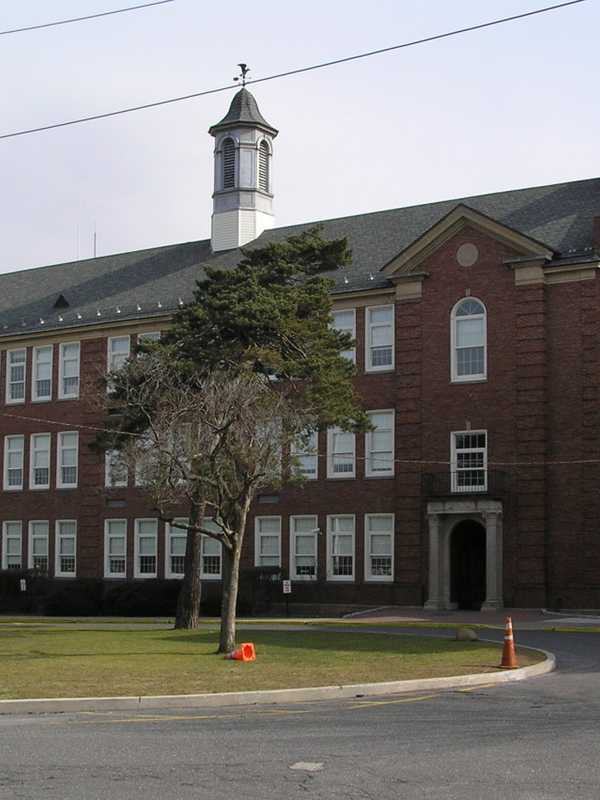 Eastchester Chamber, High School Team Up For Internships