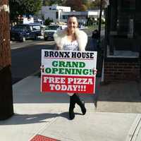 Grab A Slice Of NY-Style Pizza At Bronx House In Stamford