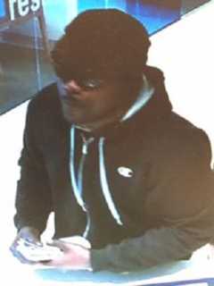Police Hunt Suspect In Fairfield Bank Robbery