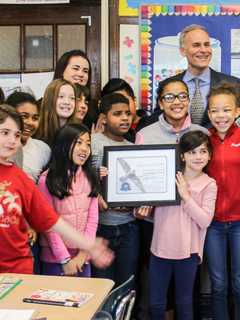 Washington Irving Intermediate School Wins Falcon Naming Contest