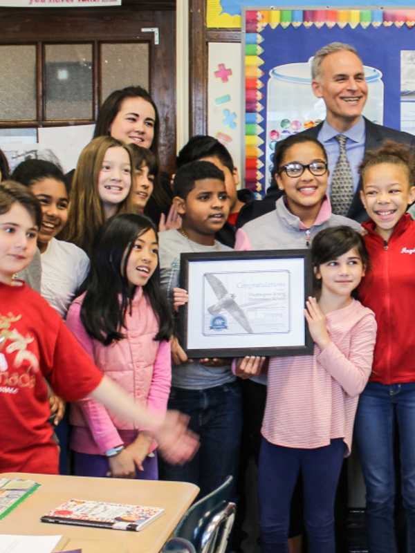 Washington Irving Intermediate School Wins Falcon Naming Contest