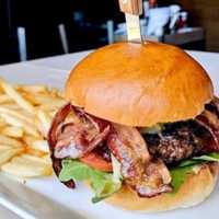 <p>The bacon cheeseburger at Farmhouse Tavern</p>