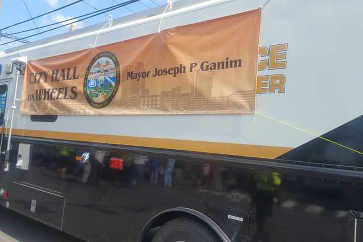 Bridgeport's Mobile City Hall Rolls Out On East Main Street