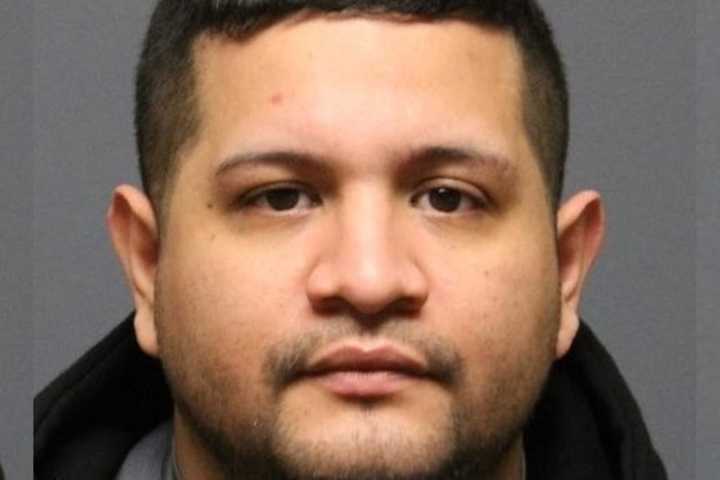 ‘I’ll Kill Us All Right Now’: Swerving NJ Turnpike Driver Charged With Child Endangerment
