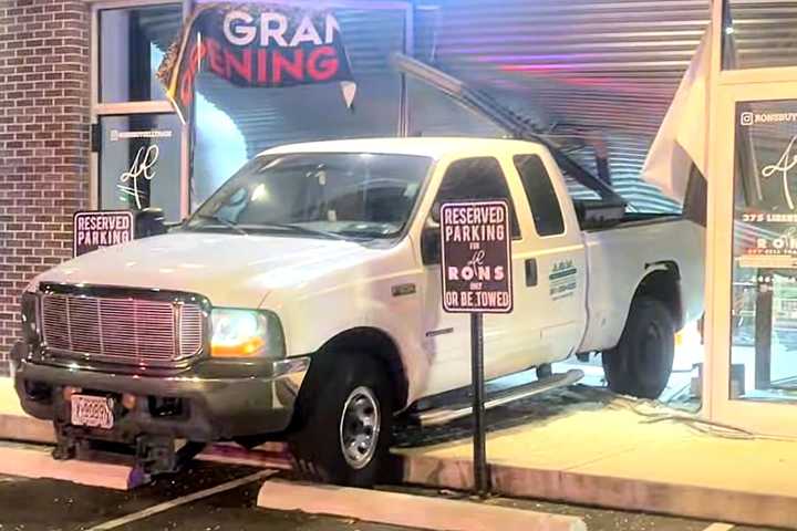 Brazen Looters Ram Stolen Truck Through Window Of Route 46 Thrift Store