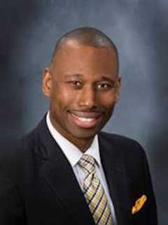 Business Journal Salutes Stamford Banker With '40 Under 40' Award