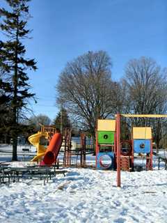 Edgewater Gives Parents A Break With Winter Fun Activities For Youngsters