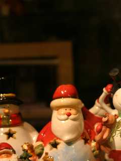 Moonachie Seniors Bound For Trip To See Christmas Show