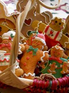 Decorate Gingerbread Men At Wyckoff Family YMCA