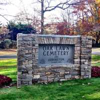 <p>Oak Lawn Cemetery in Fairfield will be the final resting place for actress Mary Tyler Moore.</p>