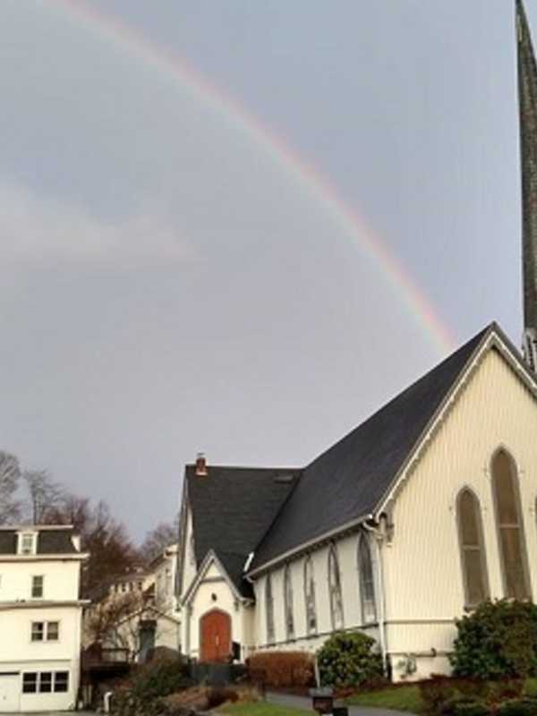 Moms Of Sandy Hook Shooting Victims To Visit Area Church