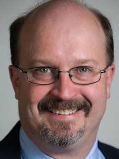 Wilton Acupuncturist Not Afraid To Stick It To Patients