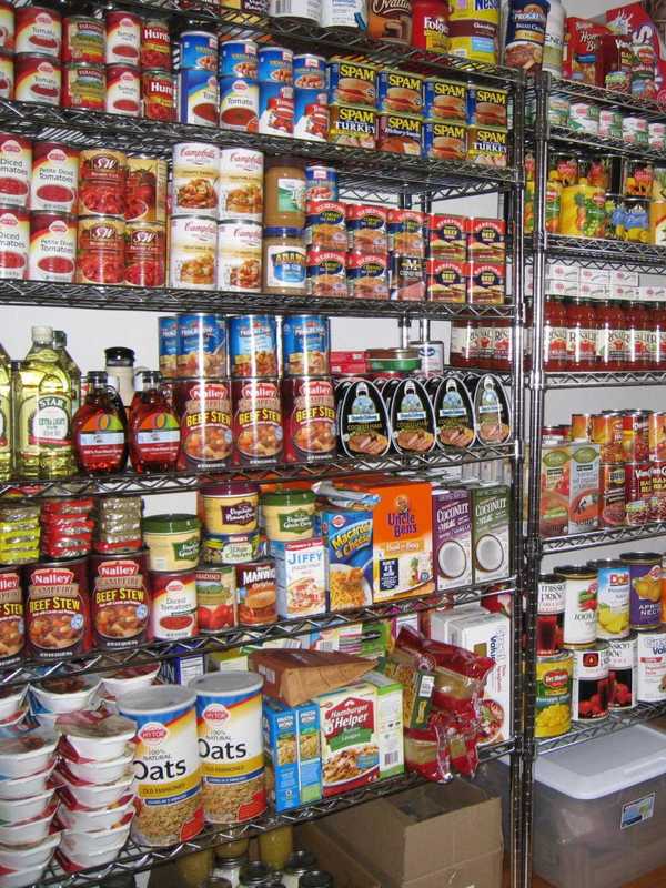 Rutherford Winter Event Benefits Needy Children, Local Food Pantry