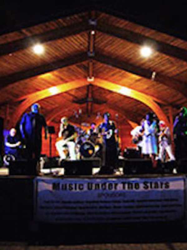 Music Under The Stars Returns To Lyndhurst