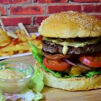 These Westchester Restaurants Rank Highest For Best Burgers